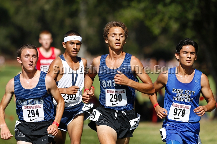 2014StanfordD1Boys-058.JPG - D1 boys race at the Stanford Invitational, September 27, Stanford Golf Course, Stanford, California.